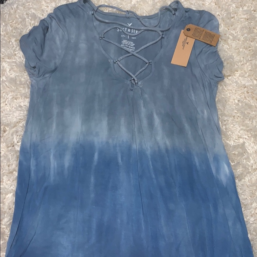 Cross front American eagle soft and sexy tee
